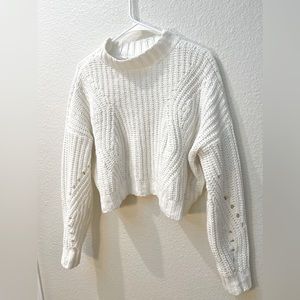 Hollister Cropped Knot Size S